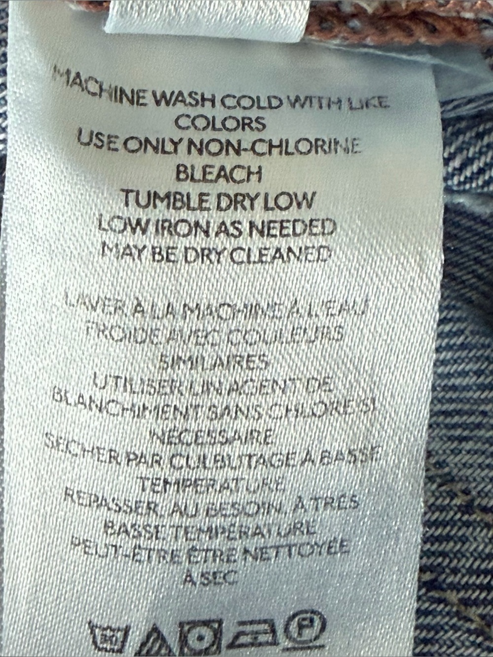 We The Free Boyfriend Distressed Jeans by Free People. Size 29 - Picture 9 of 11